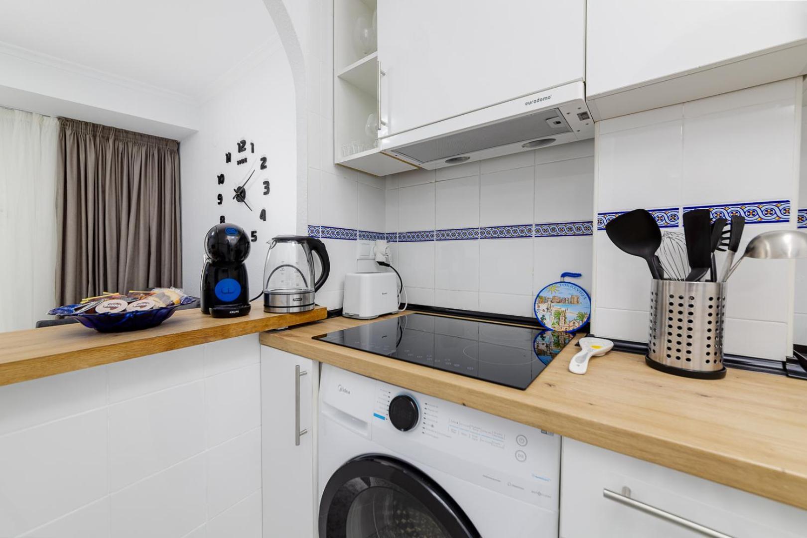 Calle Concordia 86, Two Bedroom Apartment, Up To 6 Guests, Near Del Cura Beach,Supermarket Mercadona And Central Bus Station Торевьиа Экстерьер фото
